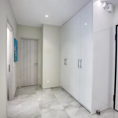 Apartment White And Grey Super Luxury Flat Athens