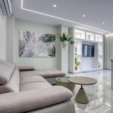 Apartment White And Grey Super Luxury Flat